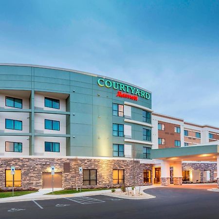 Hotel Courtyard By Marriott Bismarck North Exterior foto