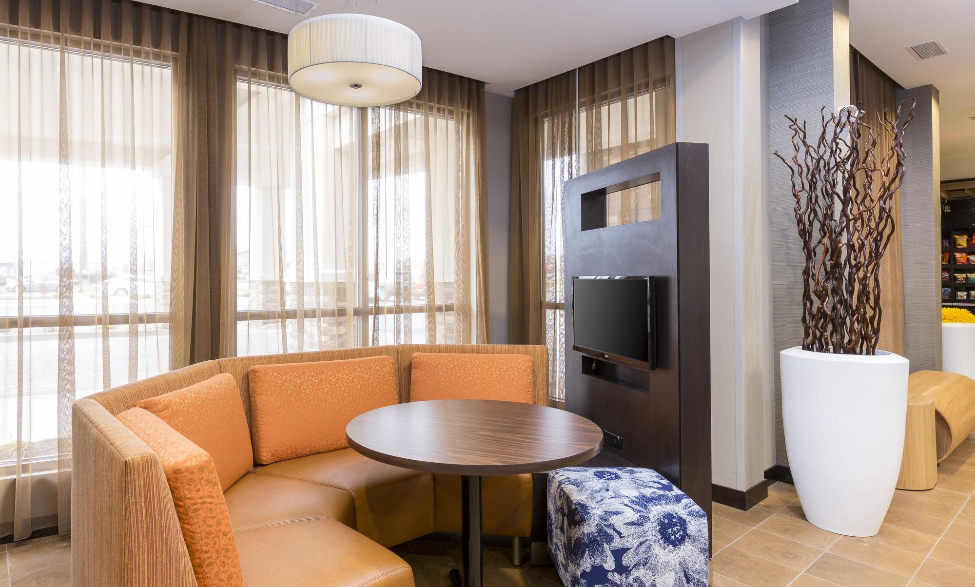 Hotel Courtyard By Marriott Bismarck North Exterior foto